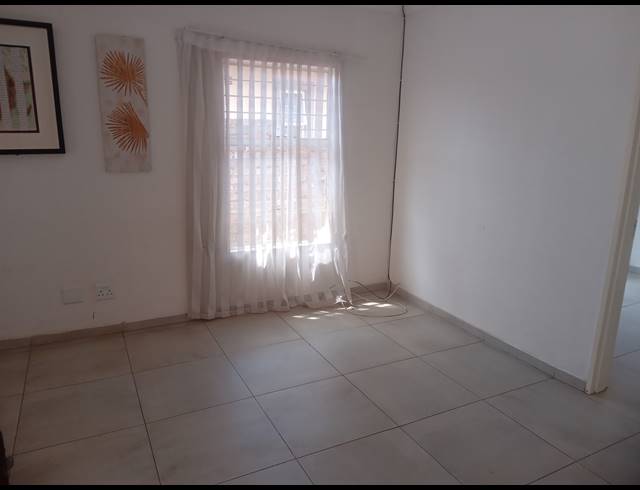 2 BEDROOM FREEHOLD FOR SALE IN SALFIN